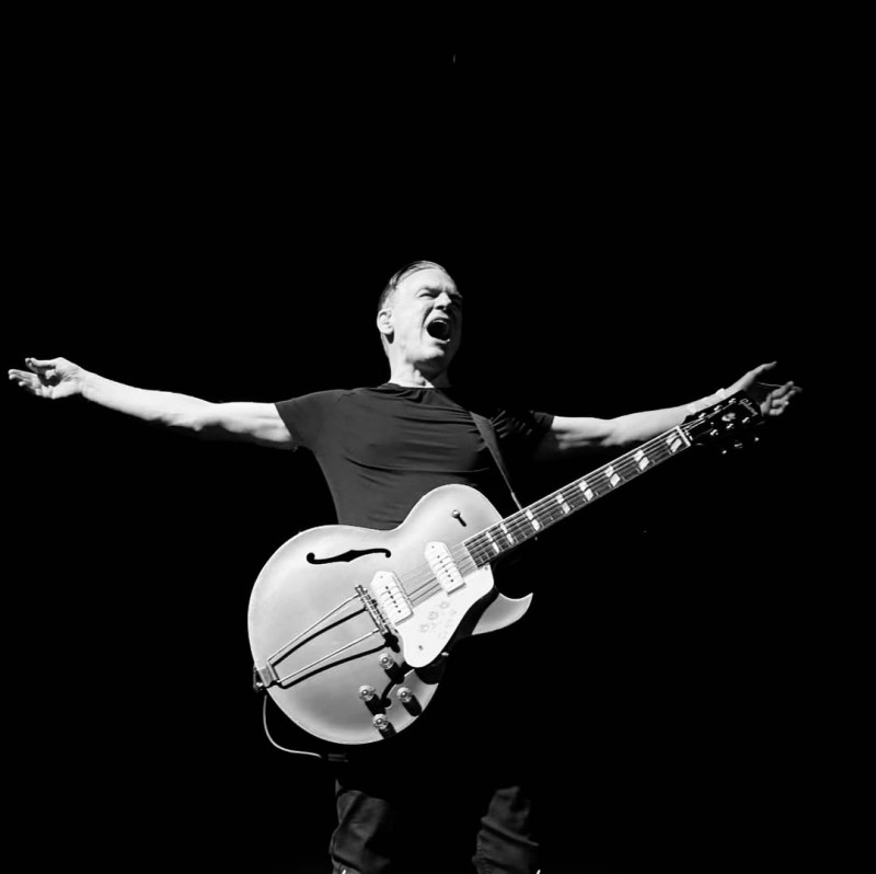 Rajawali Indonesia Spill Rencana Konser Bryan Adams