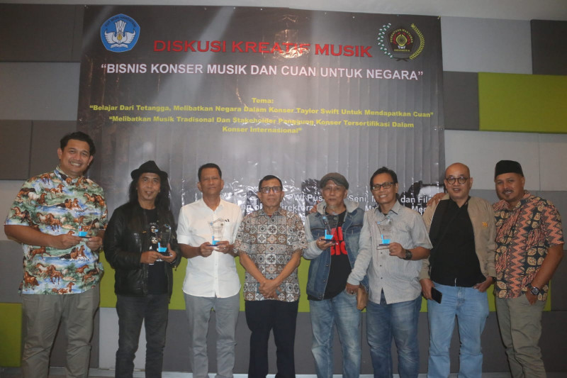 PWI Pusat dan Kemendikbudristek RI, Menggelar Diskusi Dengan Tema Bisnis Konser Musik dan Cuan untuk Negara